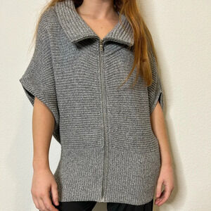 Cynthia Steffe Grey silver metallic front zipper sweater size XS.